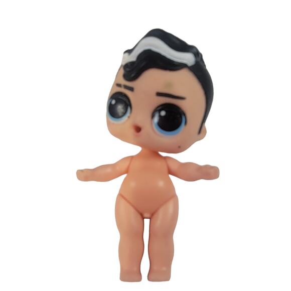 Lot of 5 LOL Surprise Dolls with Accessories Hair, Heads, Chair - Picture 2 of 16